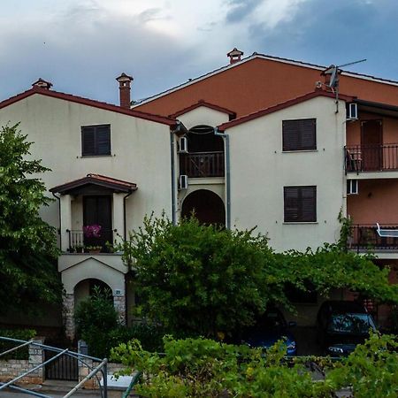 Apartment Exclusive Annex 罗维尼 外观 照片
