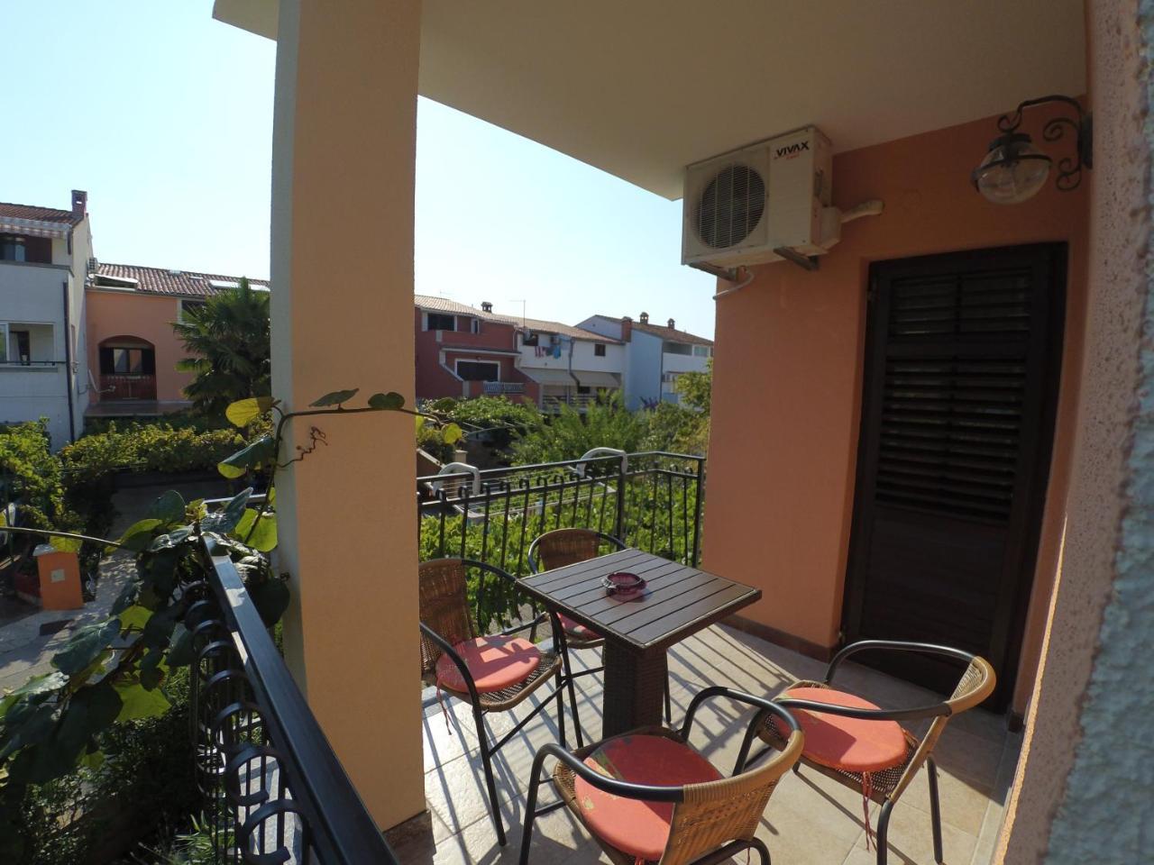 Apartment Exclusive Annex 罗维尼 外观 照片